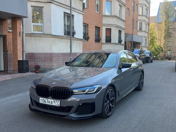 2021 BMW 5 серии 540i xDrive VII (G30/G31/G38) Рестайлинг, серый
