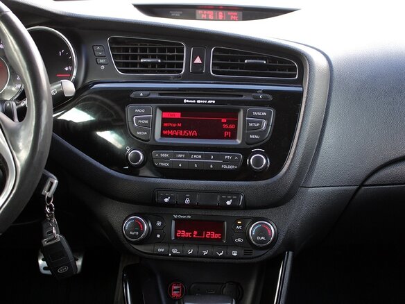 2015 Kia Ceed II, белый, 949000 рублей - вид 7
