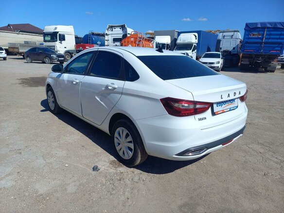 2025 Lada (ВАЗ) Vesta I Рестайлинг (NG), белый, 1233000 рублей - вид 3