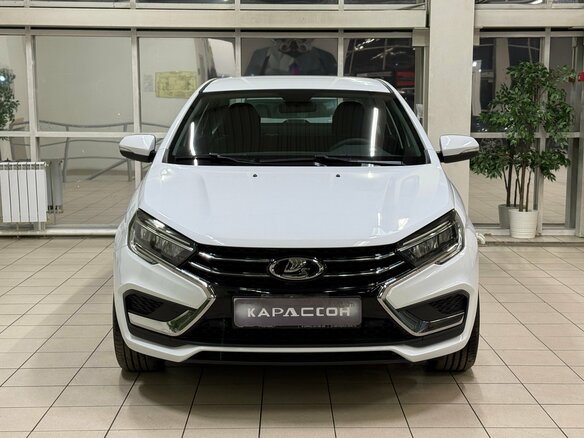 2025 Lada (ВАЗ) Vesta I Рестайлинг (NG), белый, 1375000 рублей - вид 2