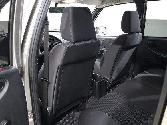 2014 Chevrolet Niva I Рестайлинг, серый - вид 10
