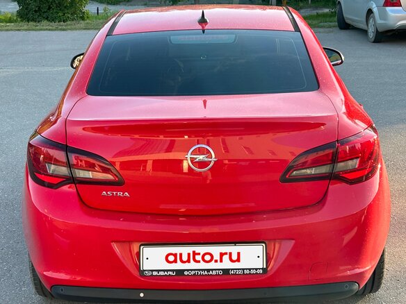 2012 Opel Astra J Рестайлинг, красный, 950000 рублей - вид 3