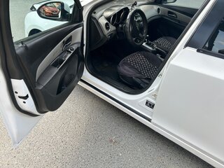2013 Chevrolet Cruze I Рестайлинг, белый, 400000 рублей, вид 5