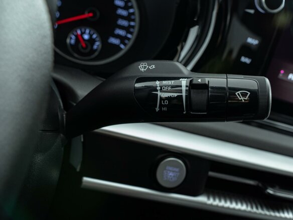2020 Kia K5 III, чёрный, 2737000 рублей - вид 22