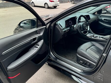 2021 Hyundai Sonata VIII (DN8), серый, 2650000 рублей, вид 5