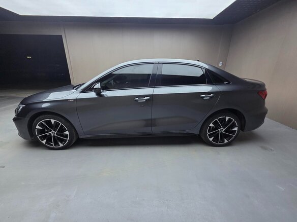 2022 Audi A3 35 TFSI Long IV (8Y), серый, 1650000 рублей - вид 3