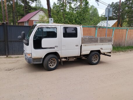 1994 Nissan Atlas, белый, 600000 рублей, вид 1