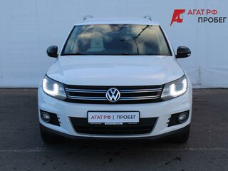 2013 Volkswagen Tiguan I Рестайлинг, белый, 1370000 рублей, вид 2