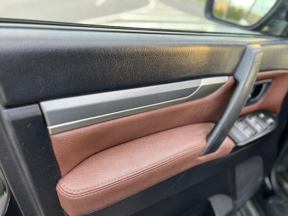 2012 Mitsubishi Pajero IV Рестайлинг 1, чёрный - вид 12