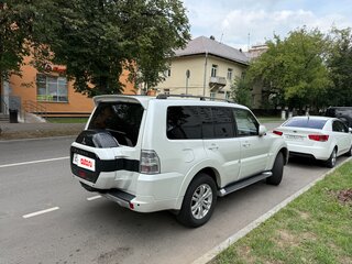 2015 Mitsubishi Pajero IV Рестайлинг 2, белый, 2599999 рублей, вид 3