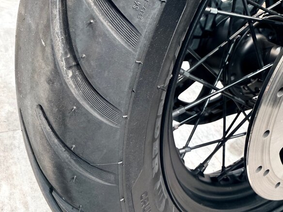 2021 Harley-Davidson Street Bob, оранжевый, 1699000 рублей - вид 23