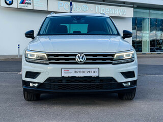 2019 Volkswagen Tiguan II, белый, 2128000 рублей, вид 2