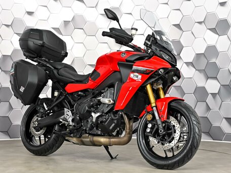 2021 Yamaha MT-09 Tracer (FJ-09), красный, 1227000 рублей, вид 1