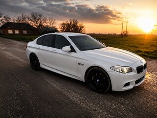 2012 BMW 5 серии 520d VI (F10/F11/F07), белый, 1600000 рублей, вид 1