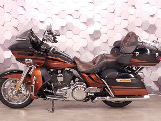 2015 Harley-Davidson CVO Road Glide, чёрный, 1849000 рублей, вид 4