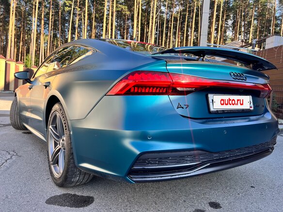 2019 Audi A7 55 TFSI II (4K), зелёный, 5300000 рублей - вид 4