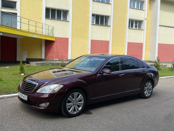 2006 Mercedes-Benz S-Класс 350 Long V (W221), красный, 799000 рублей - вид 4