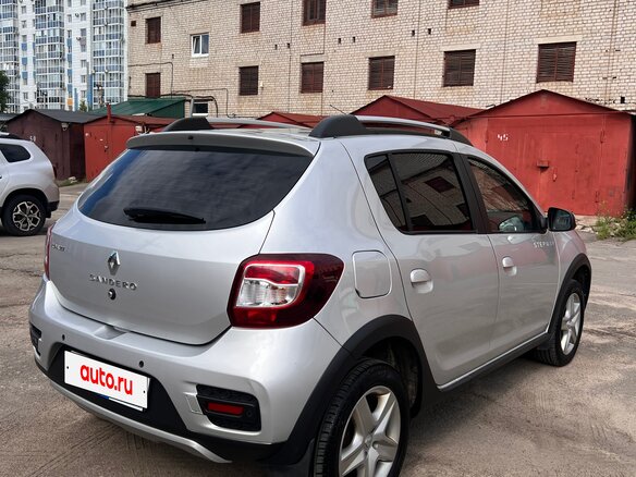 2016 Renault Sandero Stepway II, серебристый, 950000 рублей - вид 4
