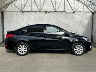 2014 Hyundai Solaris I Рестайлинг, чёрный, 990000 рублей, вид 4