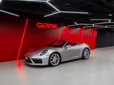 Porsche 911 VIII (992)