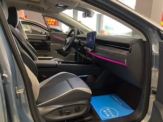 2024 Volkswagen ID.7 85 kWh, серый, 5500000 рублей, вид 5