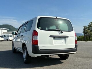 2021 Toyota Probox I Рестайлинг, белый, 1100000 рублей, вид 5