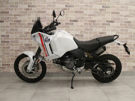 2022 Ducati DesertX, белый, 1185000 рублей, вид 5