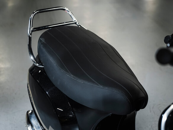 2025 Vespa LXV 125, чёрный, 500000 рублей - вид 29