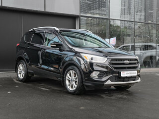 2016 Ford Kuga II Рестайлинг, чёрный, 1550000 рублей, вид 3