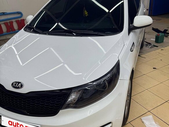 2015 Kia Rio III Рестайлинг, белый, 900000 рублей - вид 27