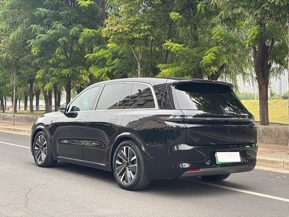 2025 Li Auto (Lixiang) L8 52.3 kWh I Рестайлинг, чёрный - вид 8