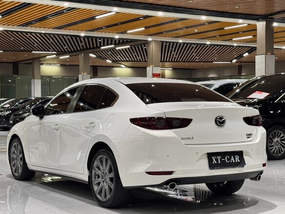 2022 Mazda 3 Axela IV (BP), белый - вид 5