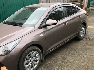 2020 Hyundai Solaris II Рестайлинг, коричневый, 1750000 рублей, вид 3