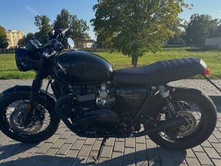2023 Triumph Bonneville T120, чёрный, 1027349 рублей, вид 2