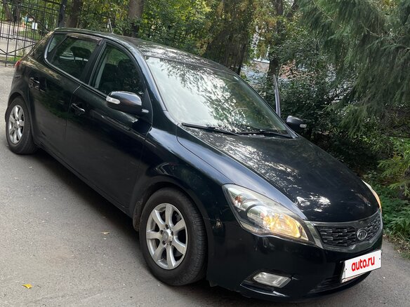 2012 Kia Ceed I Рестайлинг, чёрный, 800000 рублей - вид 3