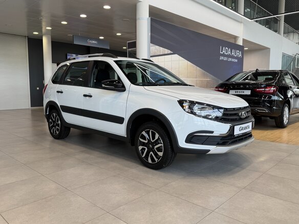 2026 Lada (ВАЗ) Granta Cross Euro-2 I Рестайлинг, белый, 1196000 рублей - вид 5