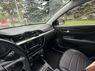 2020 Kia Rio X-Line IV, чёрный, 1678000 рублей, вид 4