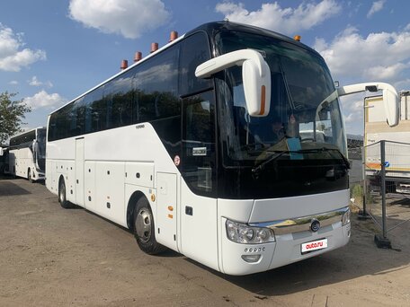 2017 Yutong ZK6122H9, белый, 7400000 рублей, вид 1