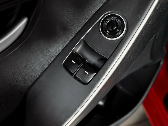 2013 Hyundai i30 II, красный, 920000 рублей - вид 13