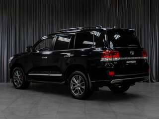 2019 Toyota Land Cruiser 200 Series Рестайлинг 2, чёрный, 6899000 рублей, вид 2