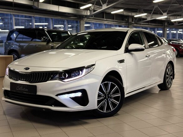 2018 Kia Optima IV Рестайлинг, белый, 2139000 рублей