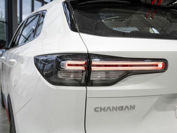 2026 Changan UNI-S I, белый, 3229900 рублей - вид 13