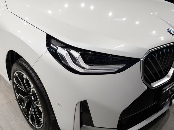 2026 BMW X3 Long 30L xDrive IV (G45/G48), белый, 7500000 рублей - вид 9