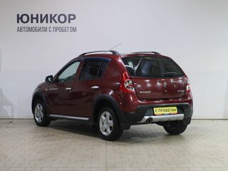 2012 Renault Sandero Stepway I, красный, 679000 рублей, вид 4