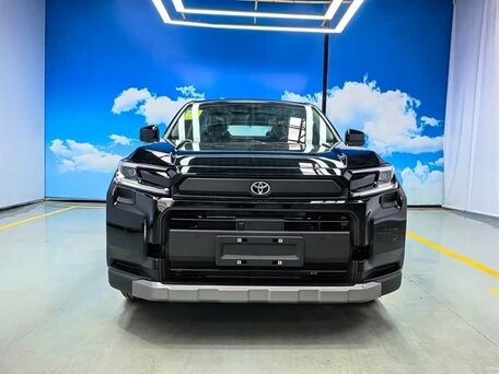 2026 Toyota RAV4 VI (XA60), чёрный, 3584000 рублей, вид 2