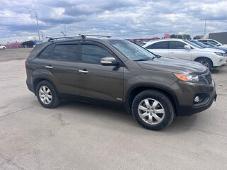 2011 Kia Sorento II, бежевый, 1650000 рублей, вид 4