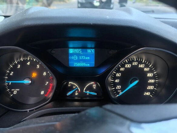 2012 Ford Focus III, чёрный, 500000 рублей - вид 5