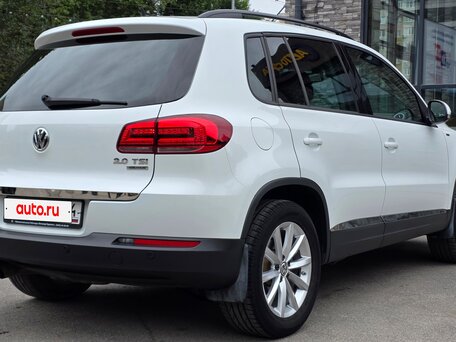 2015 Volkswagen Tiguan I Рестайлинг, белый, 2350000 рублей, вид 4
