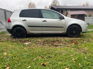 2007 Volkswagen Golf V, серый, 220000 рублей, вид 3