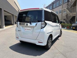 2021 Toyota Roomy I Рестайлинг, белый, 1100000 рублей, вид 4